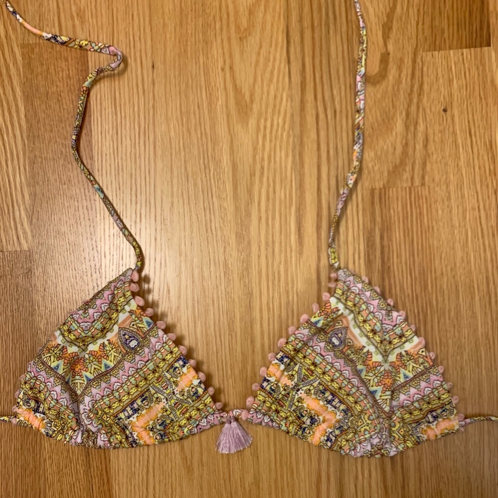 Victoria’s Secret bikini top